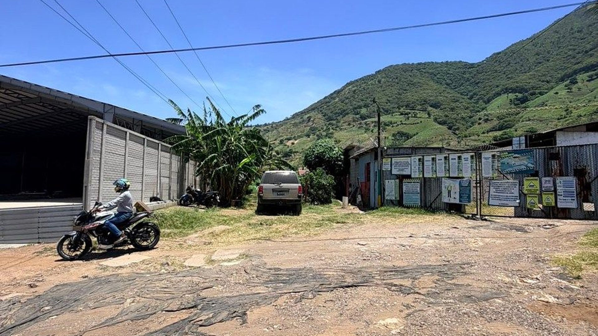 Terreno en Venta en Amatitlán, Guatemala | Ideal para Desarrollo Industrial, Log - Image 1