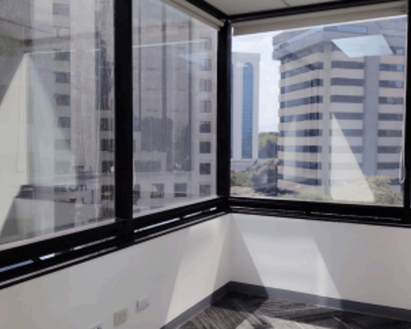 Alquiler de Oficina Comercial en Zona 10