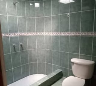 Ganga en Venta  Townhouse Familiar en los Manantiales Km. 19.3 carretera a San José Pinula