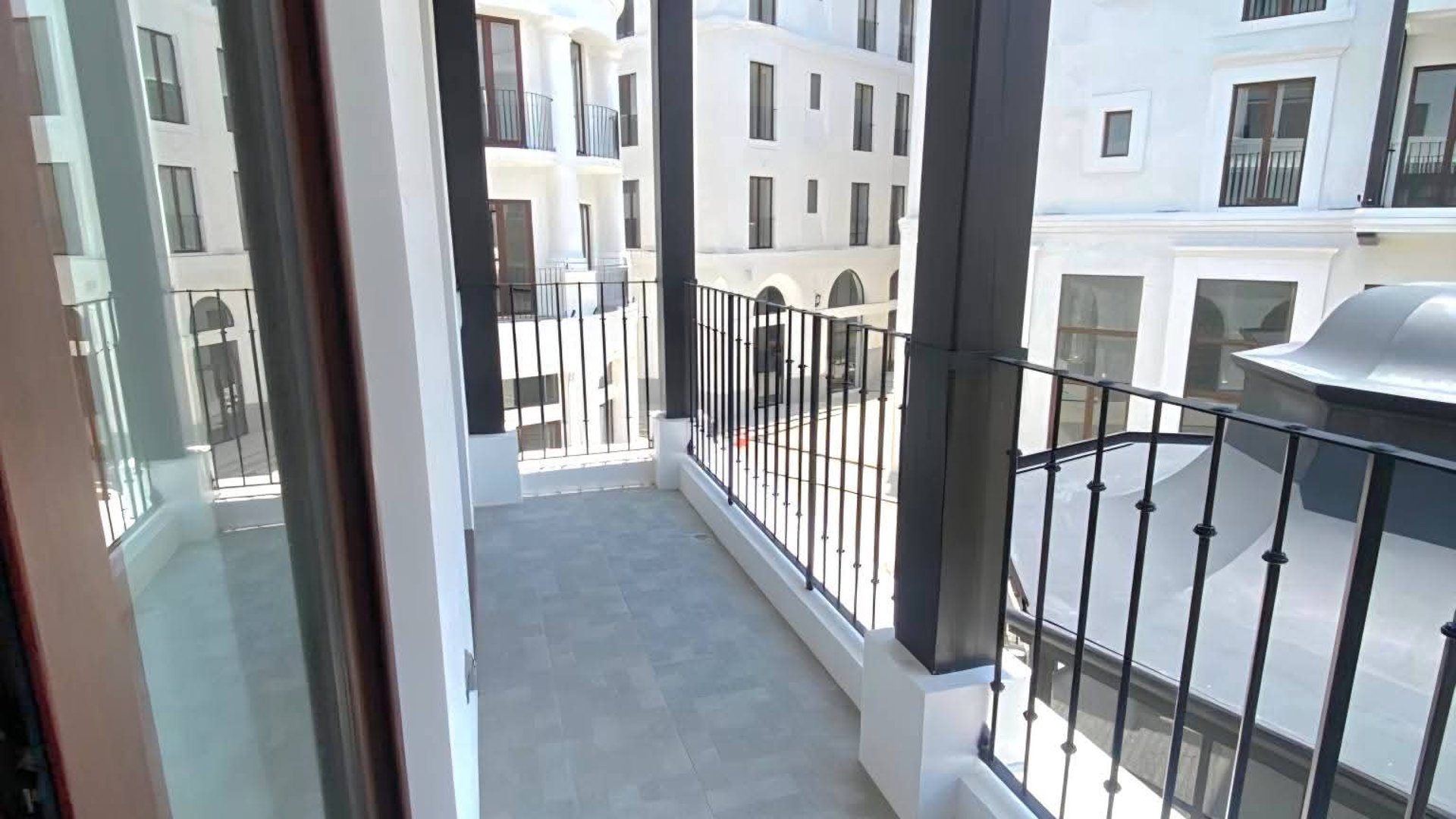Apartamento Renta en Lirios de Cayalá zona 16 - Miniatura 4