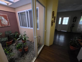Vendo casa de 5 habitaciones cerca de Bosques de San Nicolas Ref-5549 - 3