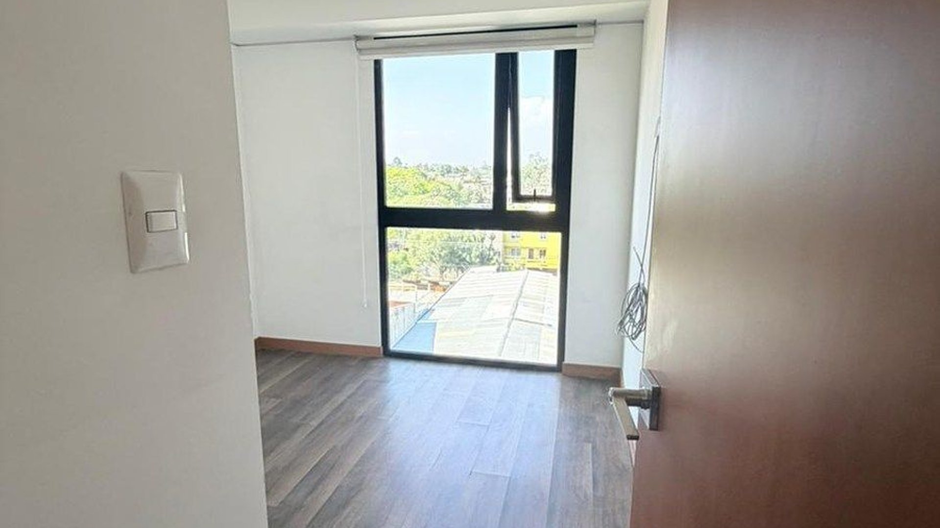 Apto en renta zona 11 - Miniatura 3