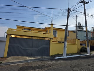 Casa en Venta en Rescidencial Pinares San Cristóbal - Image 1