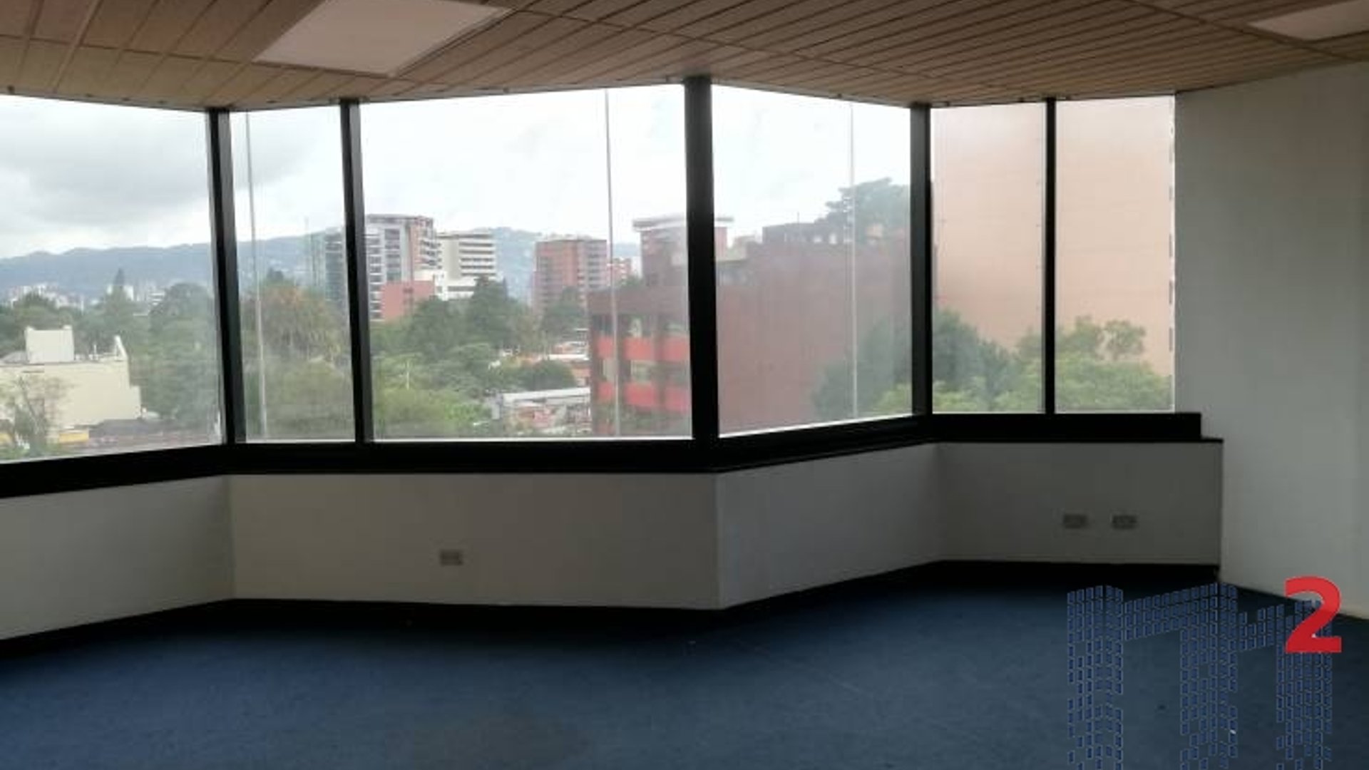Oficina en Renta, Zona 10 (R6886) - Miniatura 4