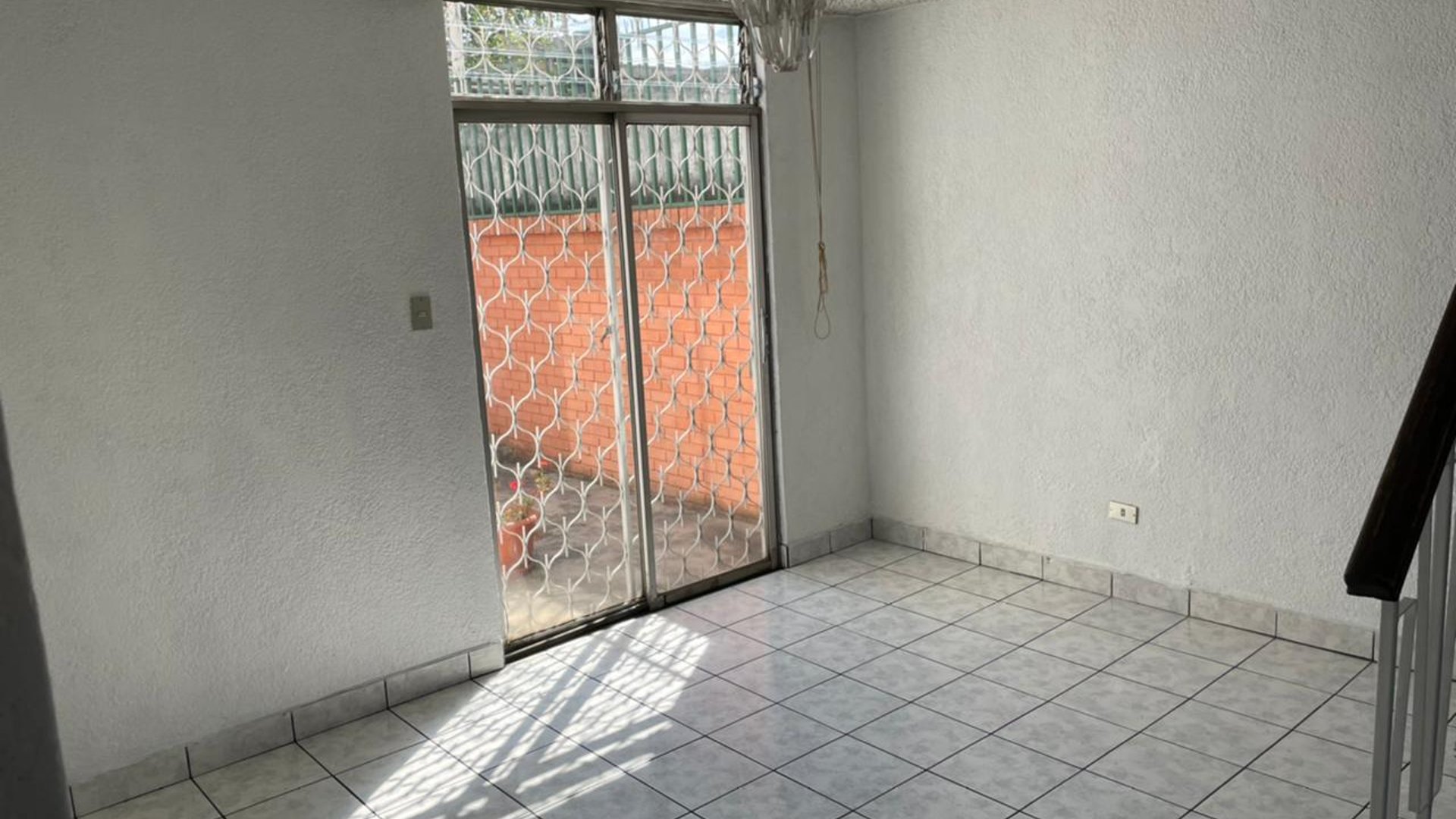 CASA EN RENTA EN AVENIDA PETAPA - Miniatura 8