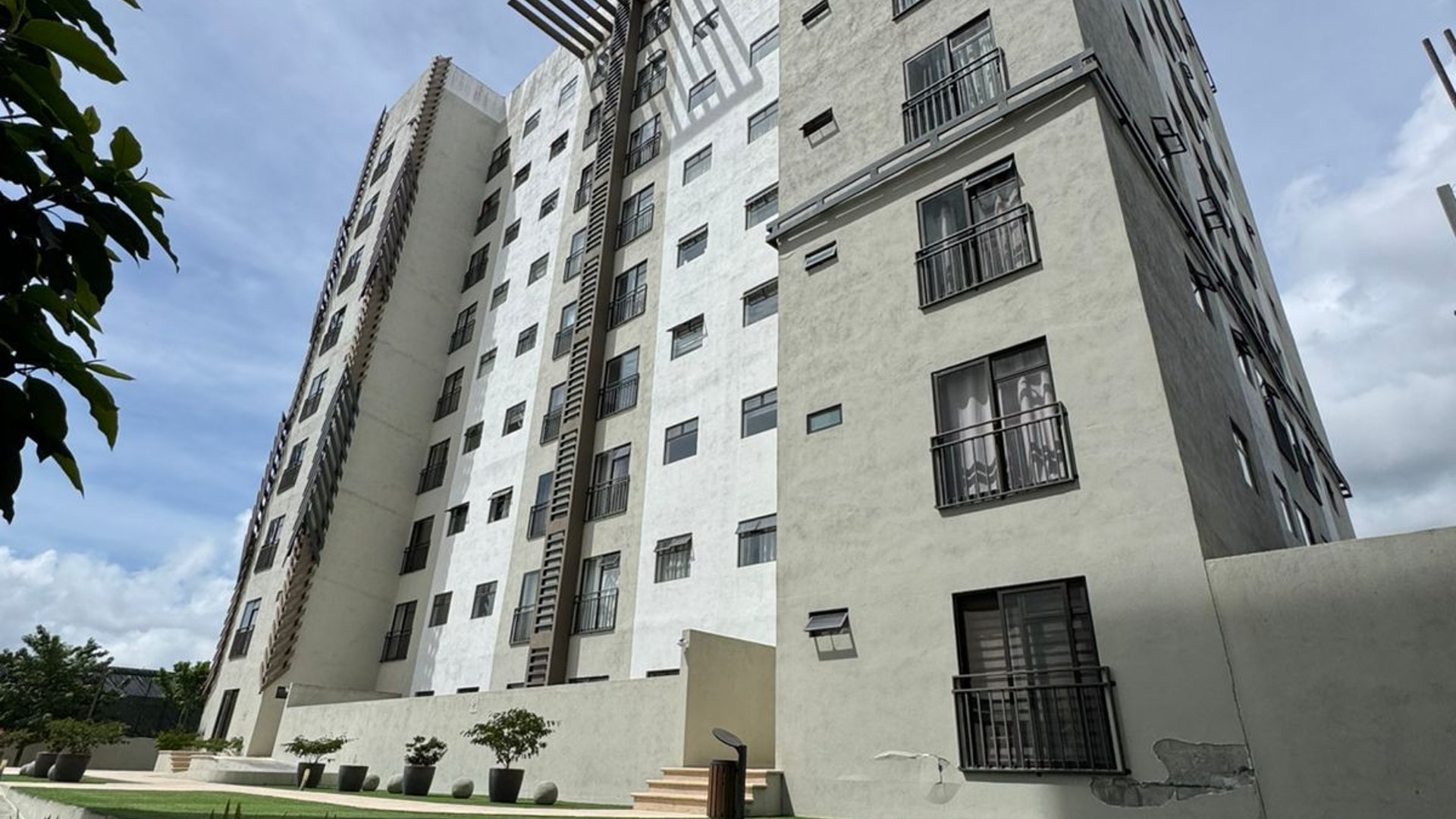 Apartamento amueblado en renta Di Fiori - Image 1