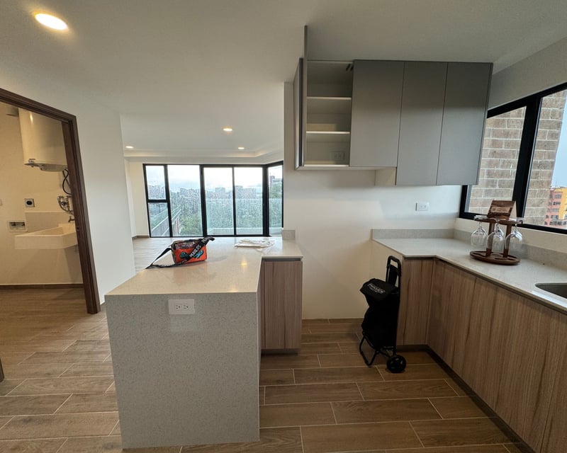 Vendo Apartamento 3 habitaciones en edificio Parque 14 Ref-6035