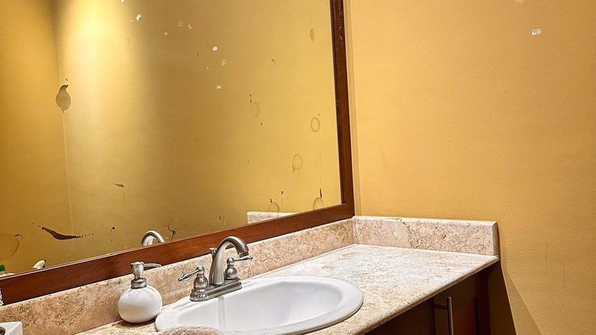 Apartamento en Renta – Zona 15 - Miniatura 2