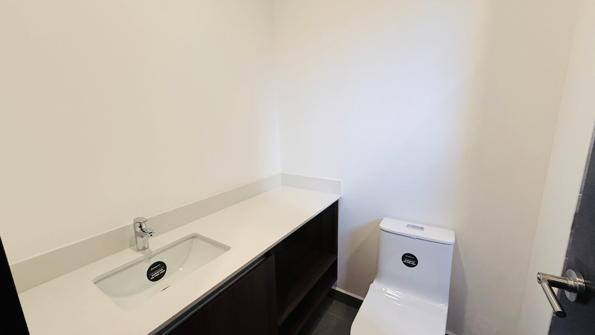 APARTAMENTO PARA ESTRENAR  3 HABS. 119Mts2 EDIF. Arles ZONA 15 - Miniatura 7