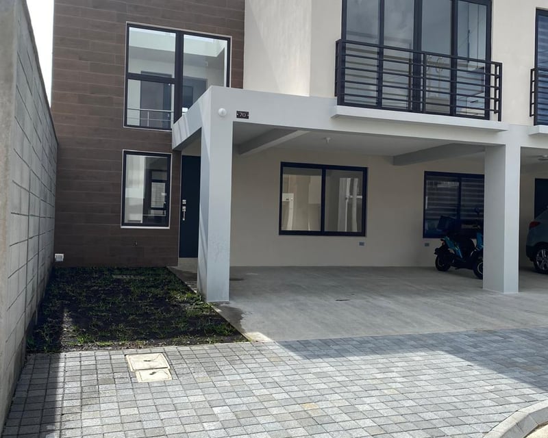 📍 CASA EN RENTA – 3 HAB + JARDÍN | MIRABOSQUE | KM 16.5, CAES