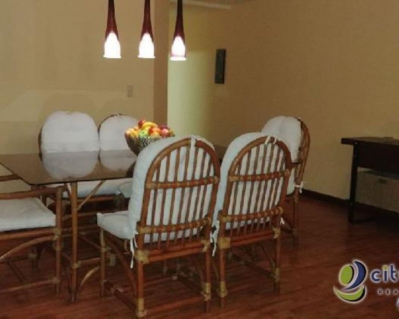 Vendo hermoso y amplio apartamento en zona 14