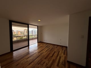 Apartamento de 362 m2 habitables en Venta en TIffany zona 10. - 3