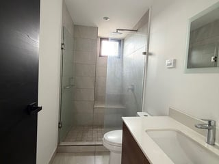 Apartamento en Venta en IQ10, Zona 10 - 4
