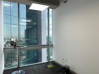 Oficina Ejecutiva-coworking en Renta Zona 15 - 2