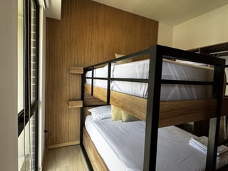 Apartamento Amueblado en venta en Zona 10 Nivel Medio - 4