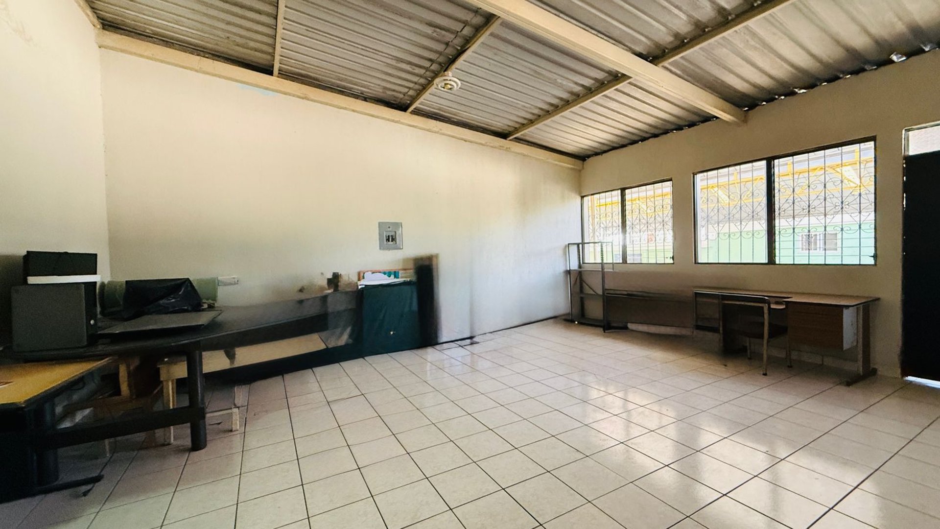 ALQUILER DE CASA PARA VIVIENDA U OFICINAS - BOCA DEL MONTE - Miniatura 6