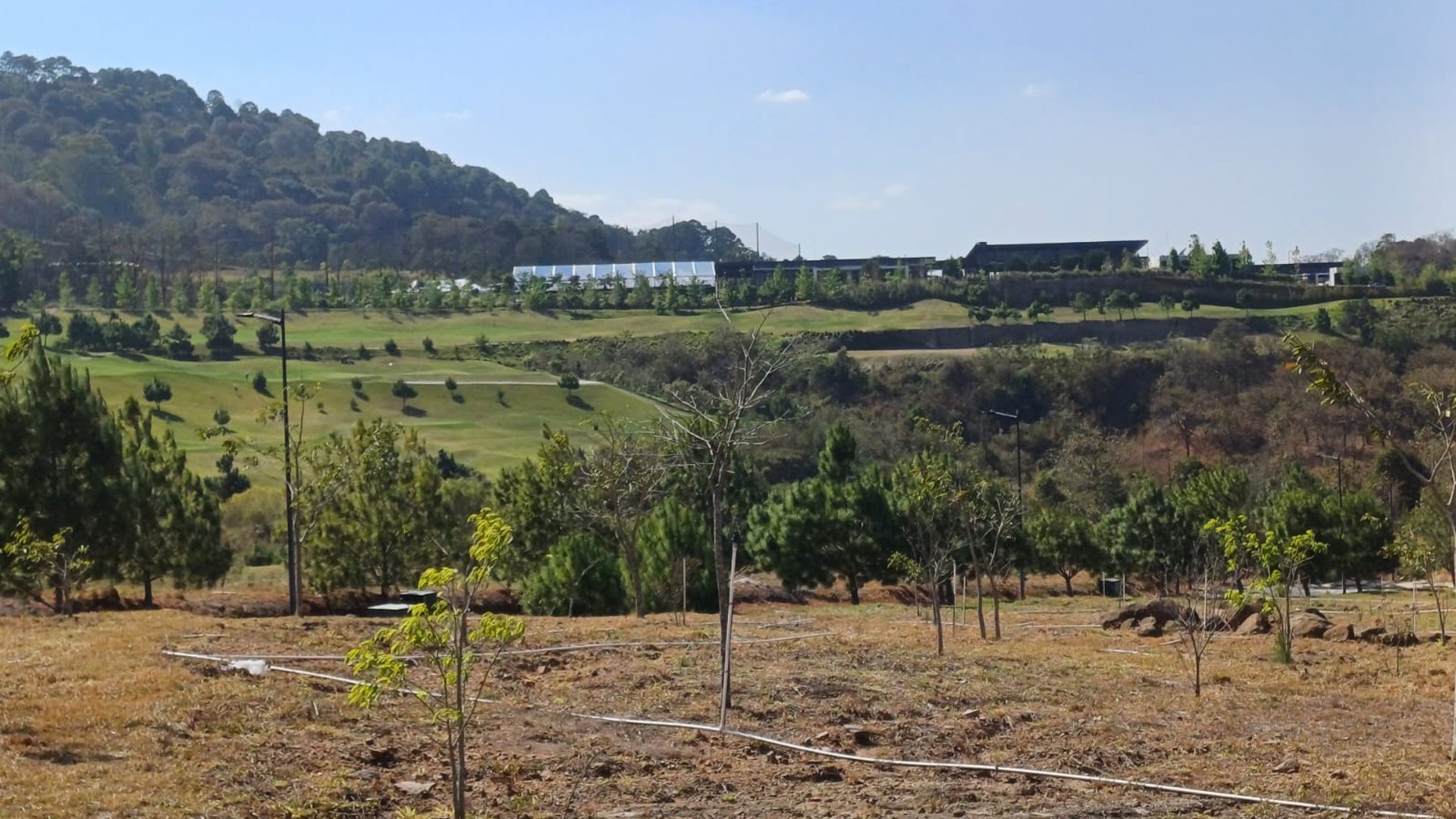 Se vende terreno en Exclusivo Club de zona 16 - Miniatura 8