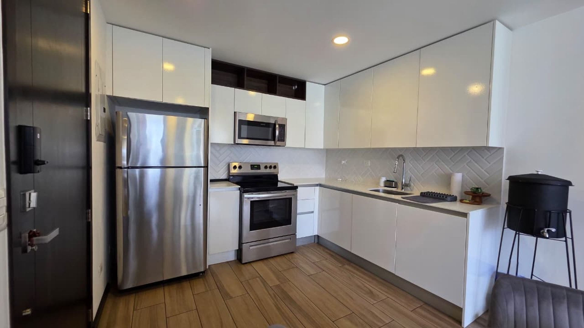 Apartamento en renta y venta en zona 15 VHl. - Miniatura 5