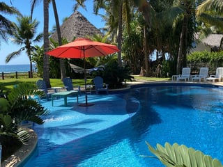 Beachfront 5-Bedroom House with Pool in Macamitas, Monterrico - Image 14