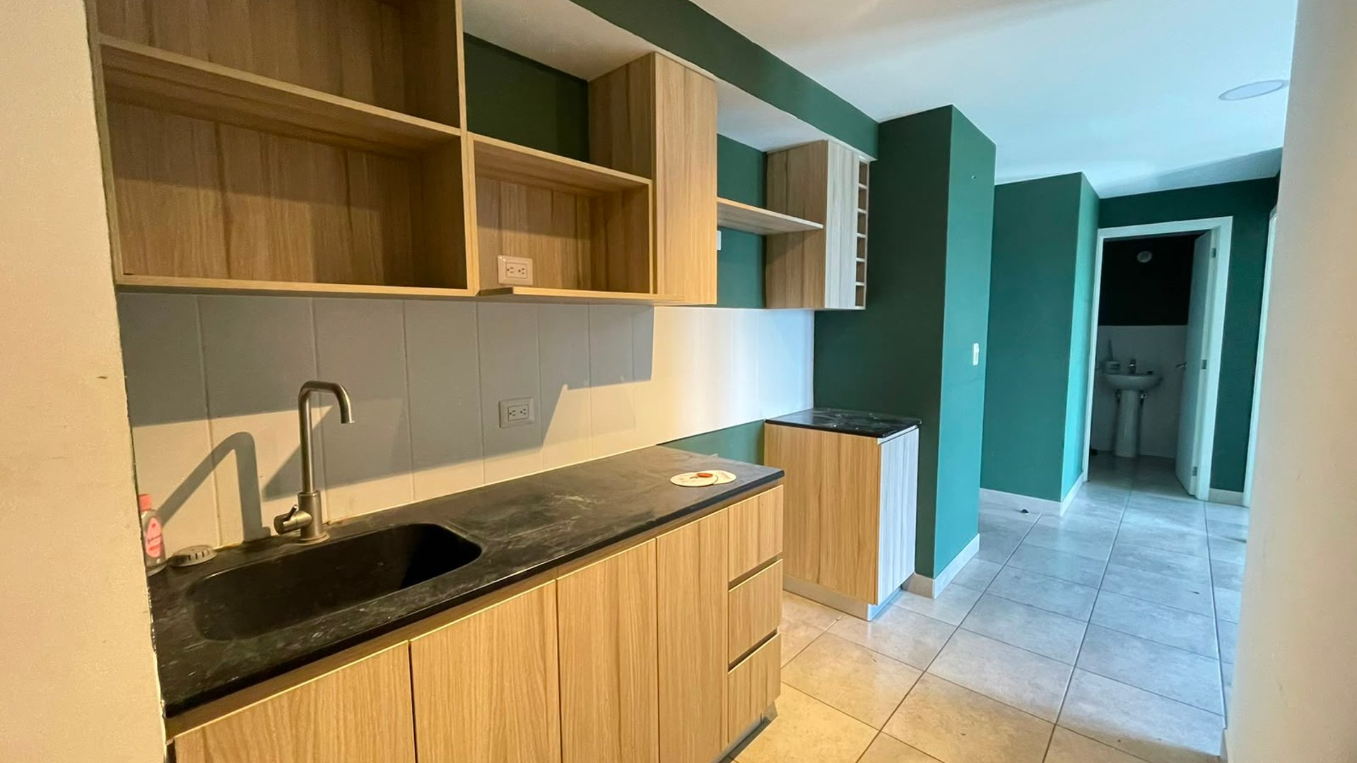 Apartamento en renta con gimnasio - 2 habitaciones en zona 2 Ref-5972