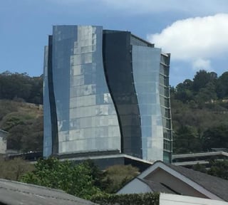 Oficina en Renta en Edificio Corporativo Km 9 CAES