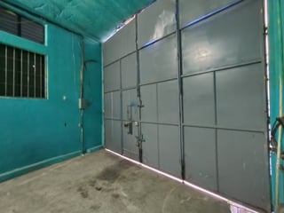 Bodega en Venta Granjas de San Cristóbal, Guatemala - Image 1