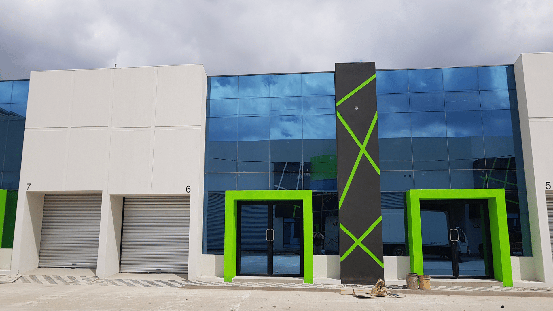 ALQUILER DE OFIBODEGA 227MT2 - CENTRO SUR, VILLA NUEVA - Miniatura 2