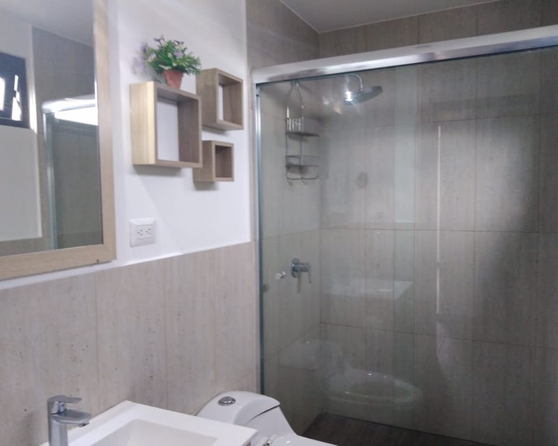 Apartamento en venta, en Zona 15