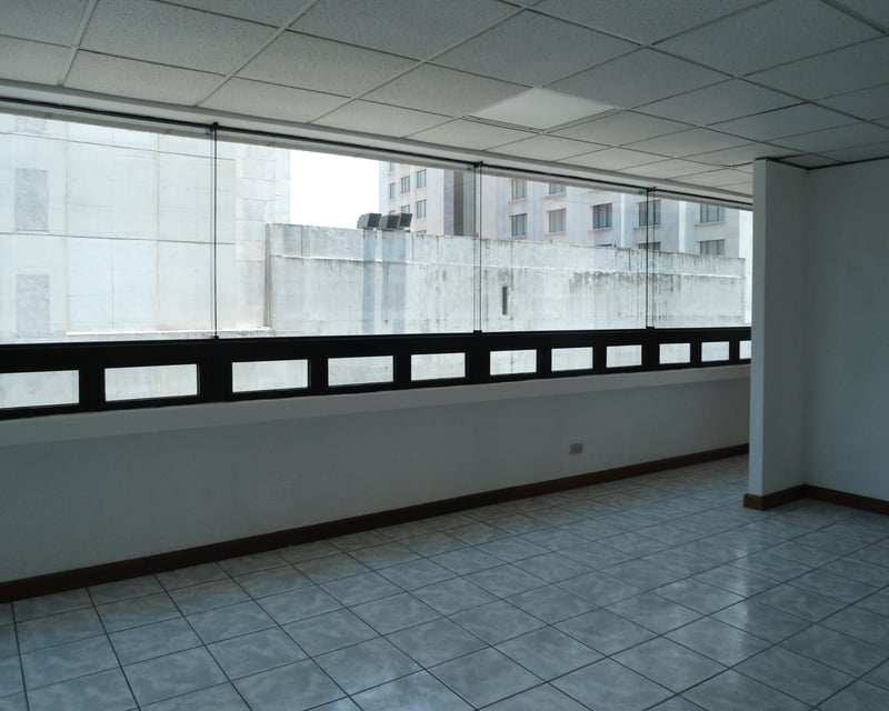 En Alquiler Oficina con 41m2 en Zona 10 Guatemala