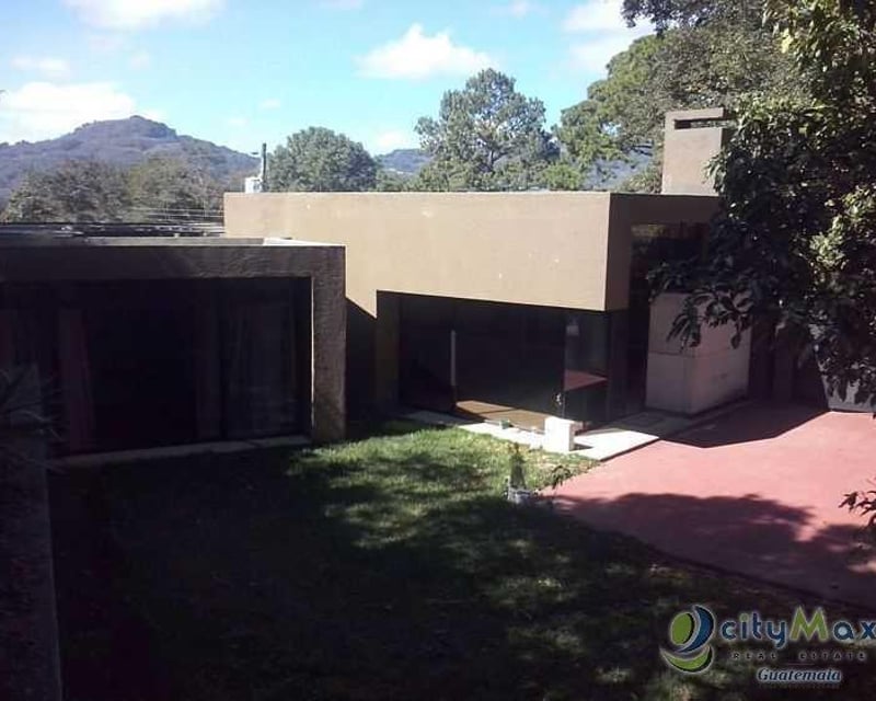 Casa en venta en San Lucas Sacatepequez