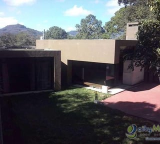 Casa en venta en San Lucas Sacatepequez