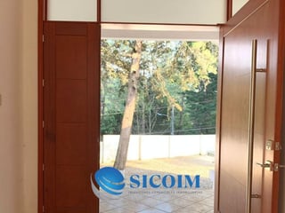 Casa Exclusiva en Venta en Carretera a El Salvador - 3