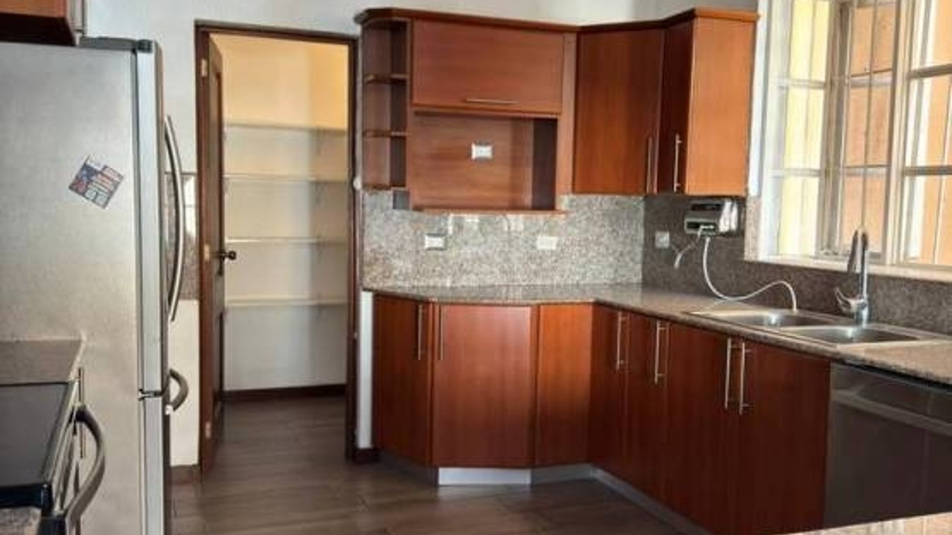 Casa en condominio en Renta, Zona 13 (R7950) - Miniatura 3