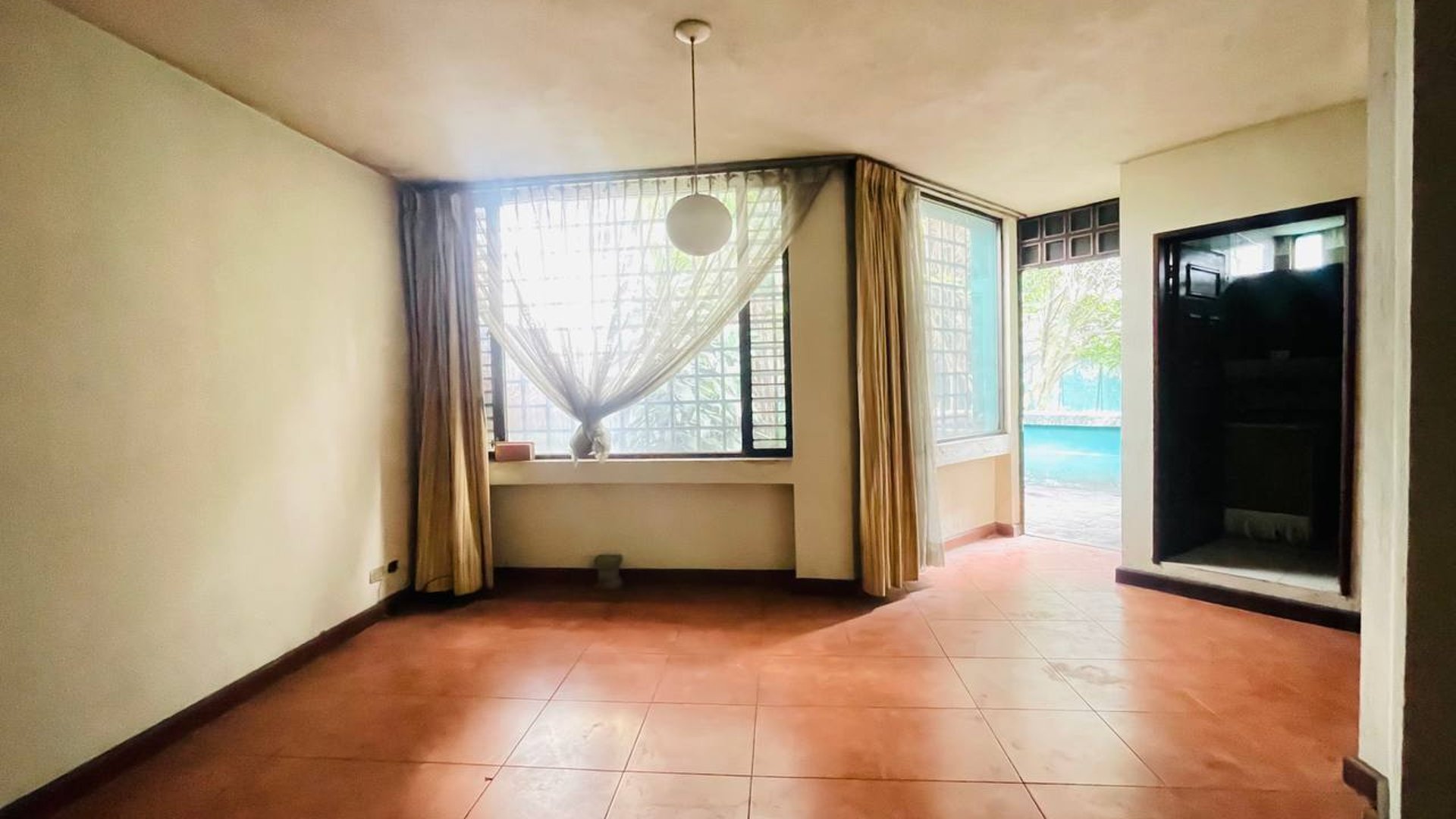 Casa en renta en 3ra avenida zona 2  - Miniatura 36