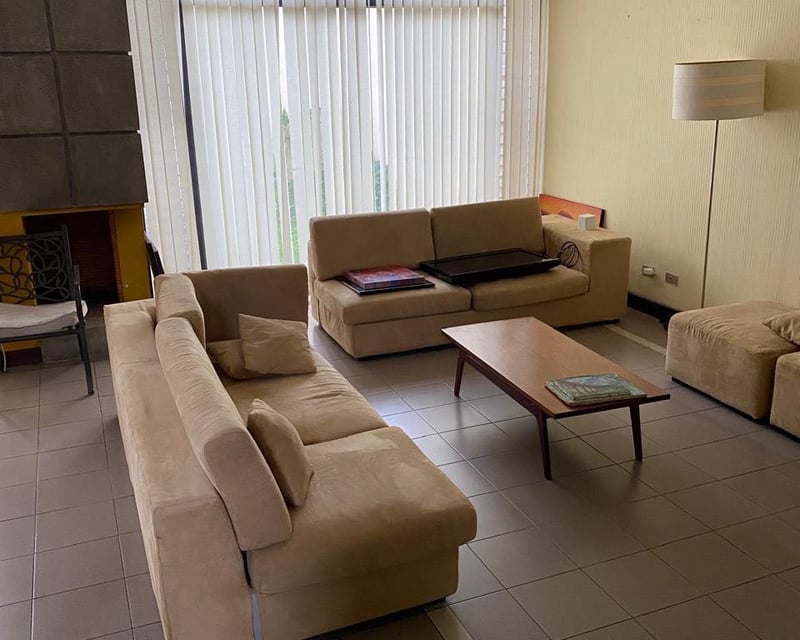Venta casa 2 niveles y 4 Dormitorios Km 16.5 a Olmeca | Kaskadas (B)