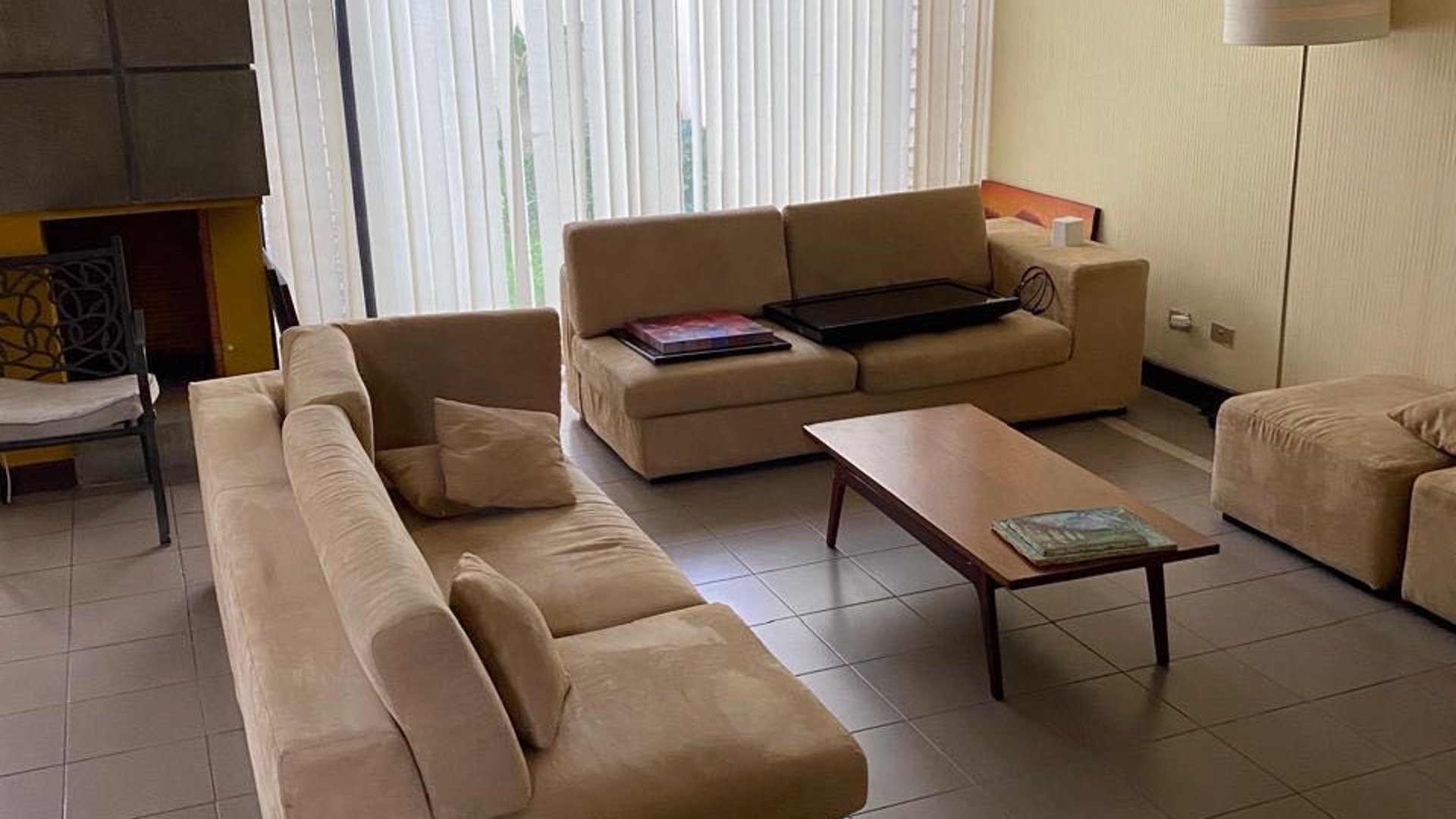 Venta casa 2 niveles y 4 Dormitorios Km 16.5 a Olmeca | Kaskadas (B)