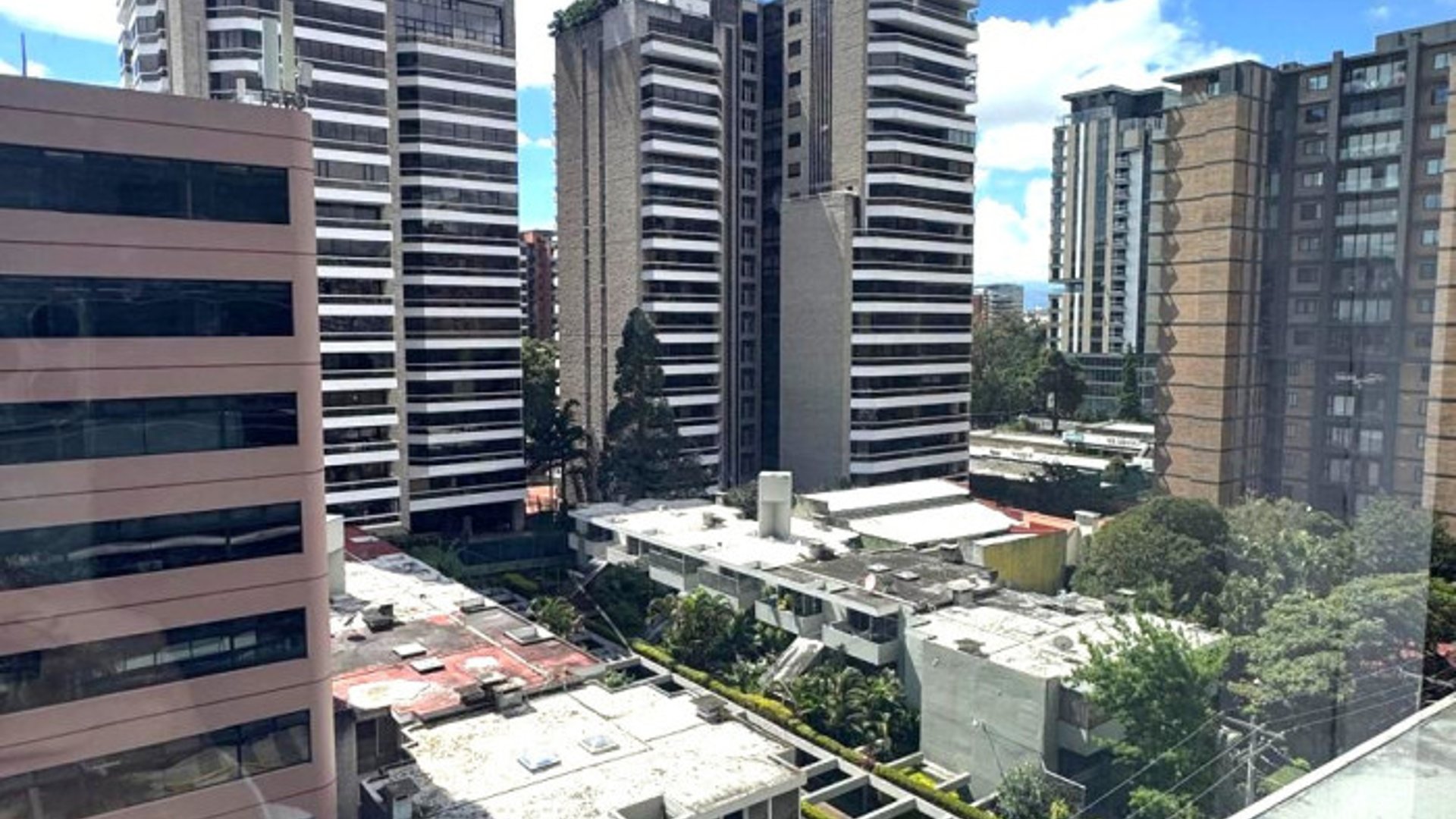 OFICINA EN ALQUILER EN ZONA 10