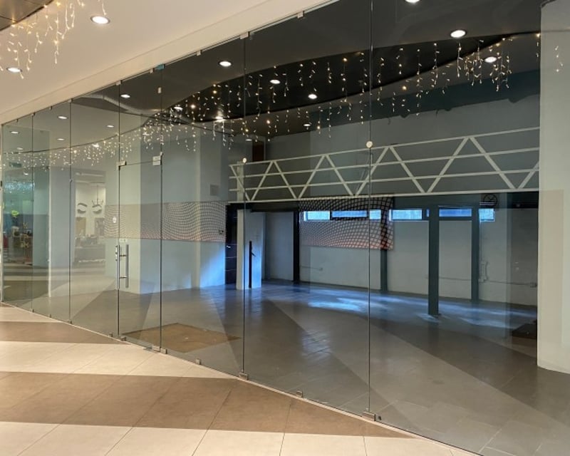 Local en Venta en Zona 10 Desing Center