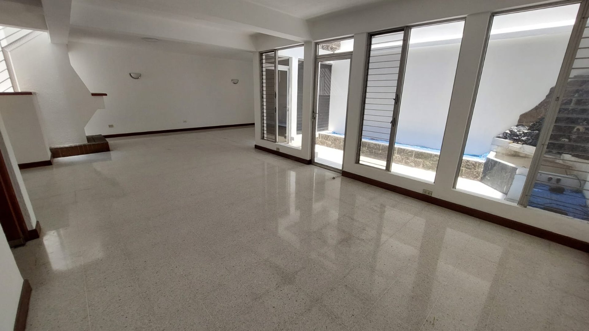 Casa en alquiler, zona 13.