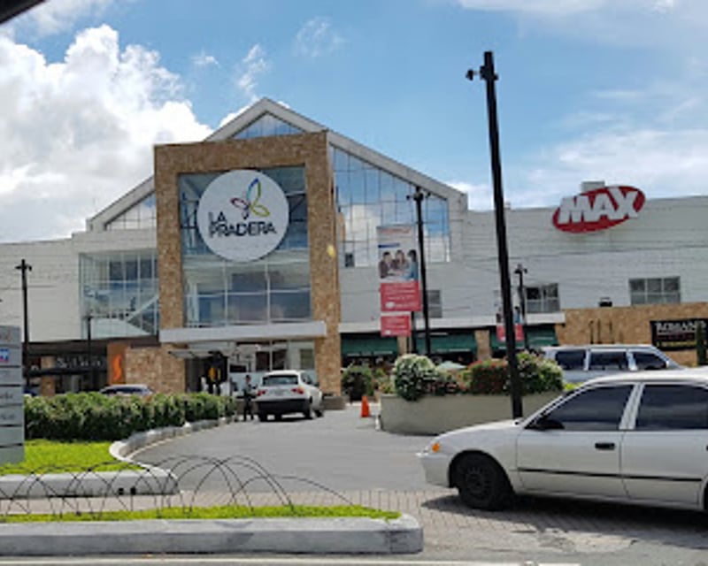 Local en venta en Comercial Galeria Pradera Zona 10