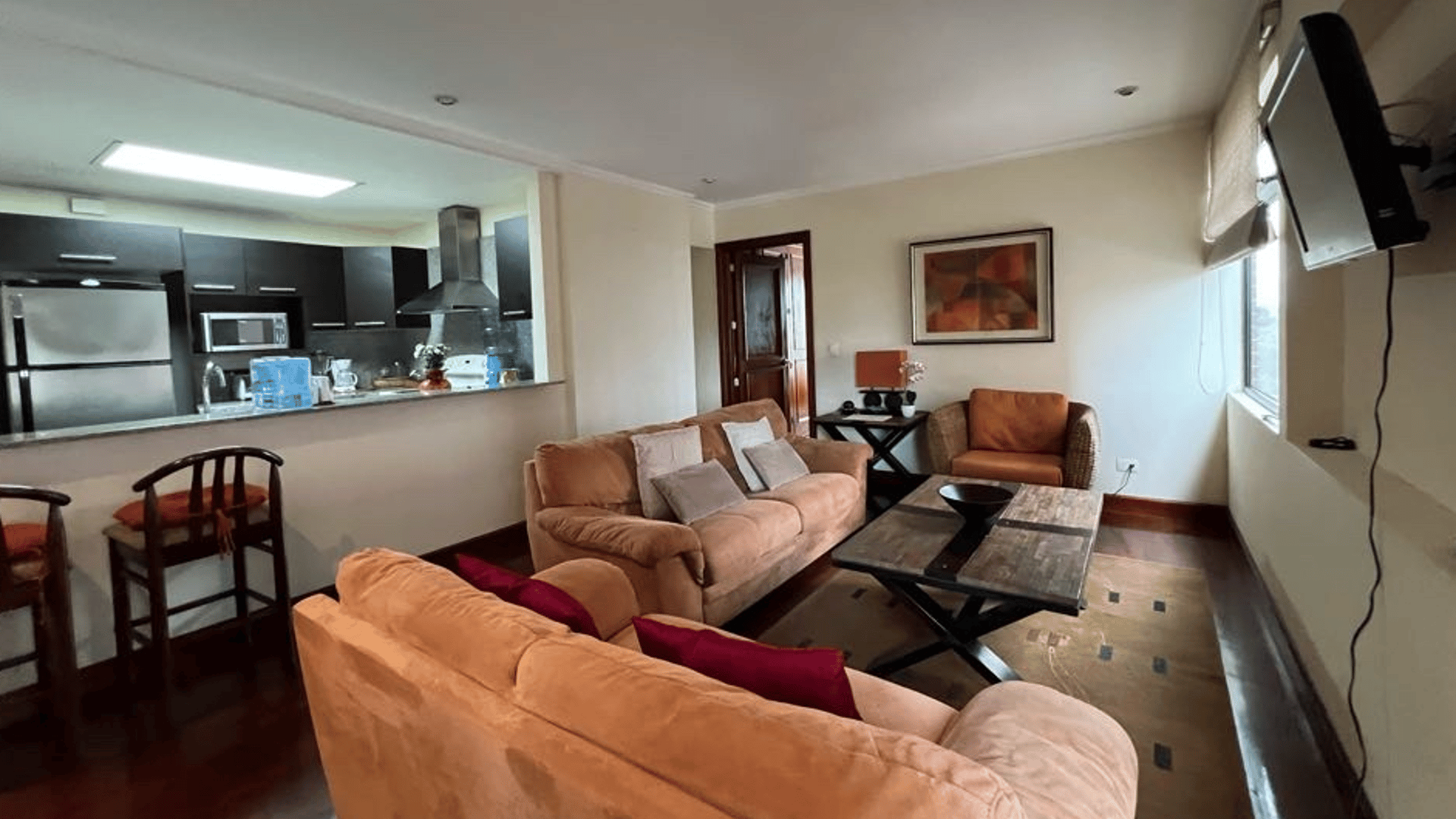 Alquiler Apartamento Amueblado y Equipado en San Patricio zona 14 - Miniatura 4