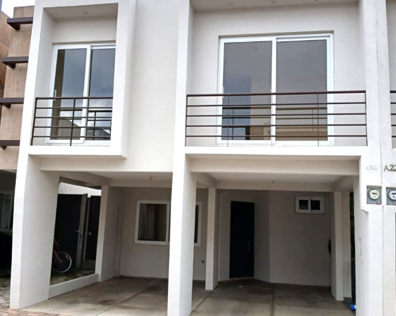 Casa en Venta en La Reserva, Carretera a El Salvador
