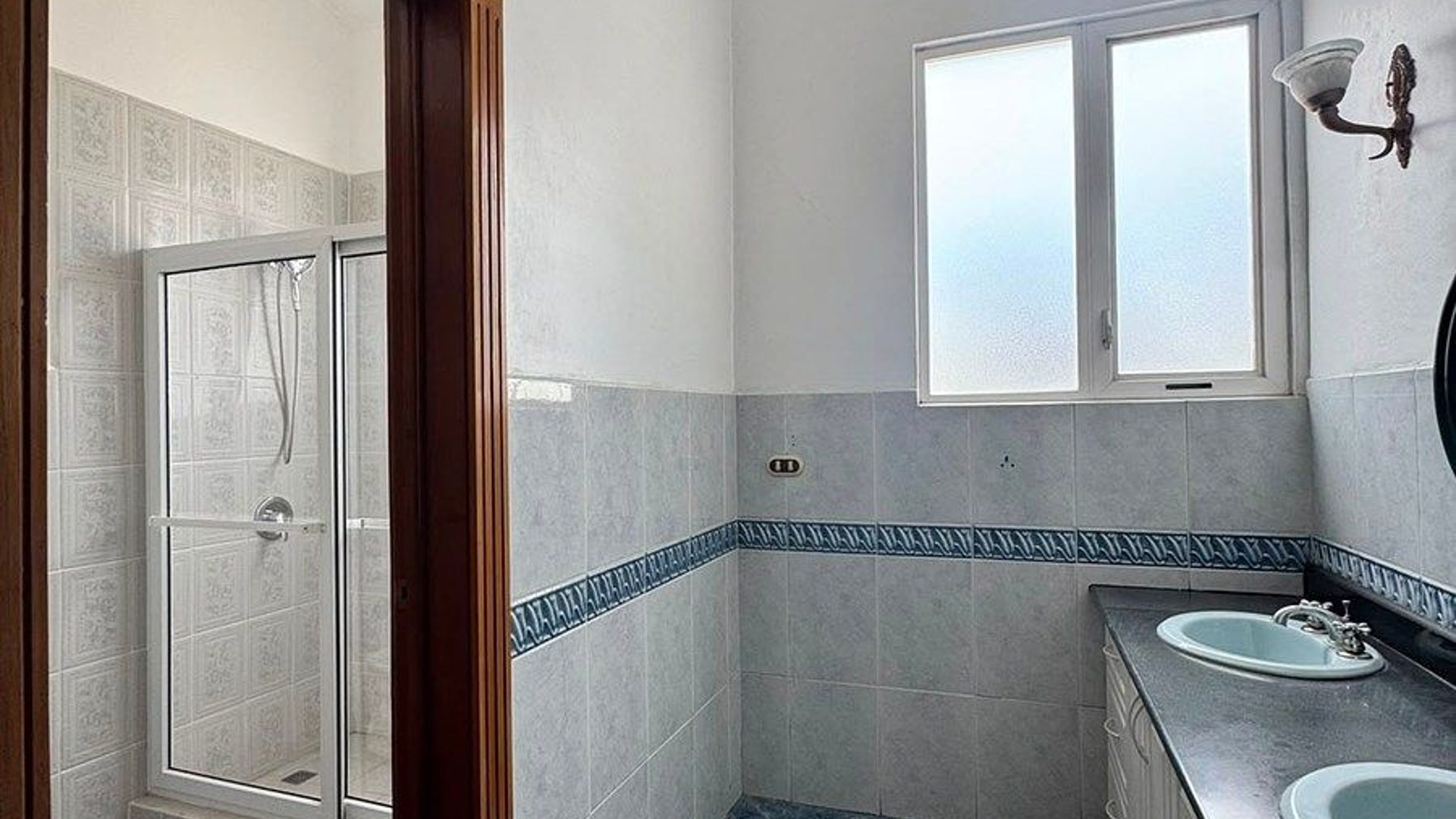 Casa Semi-Amueblada en Renta – Boulevard Vista Hermosa, Zona 15 - Miniatura 19