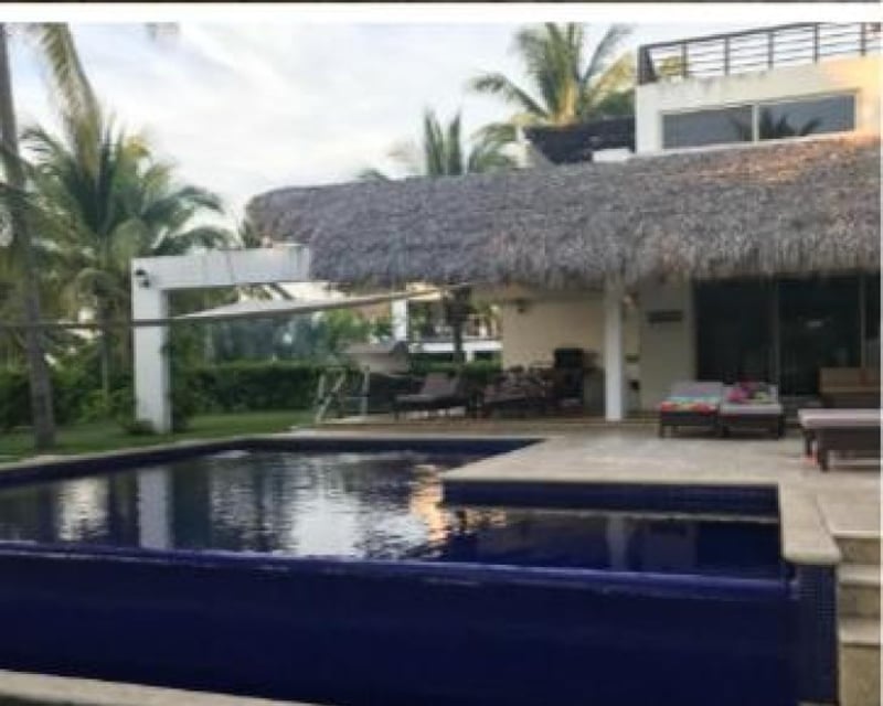 Casa Vacacional en Venta/Renta en Monterrico