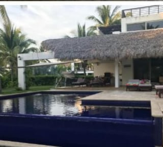 Casa Vacacional en Venta/Renta en Monterrico