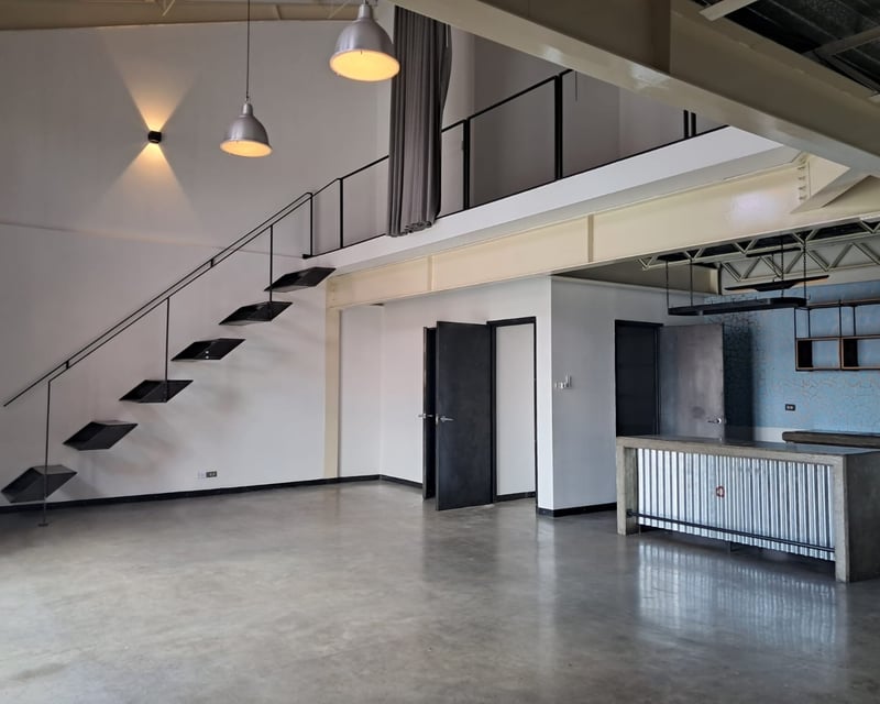 📍 APARTAMENTO TIPO LOFT EN RENTA – 1 HAB | CANTÓN EXPOSICIÓN | ZONA 4