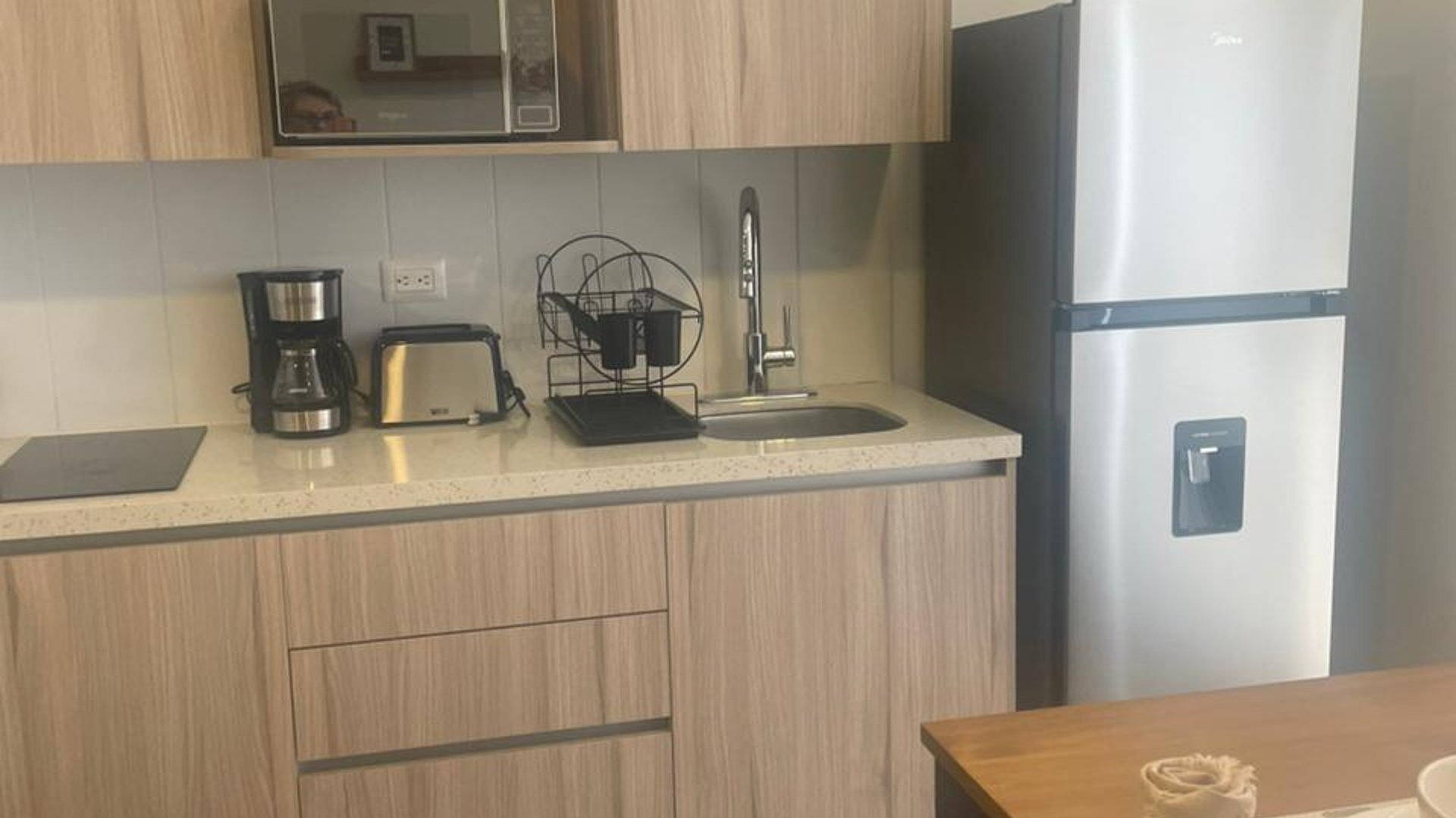 PRECIOSO Y MODERNO APARTAMENTO PARA EXTRENAR ZONA 13 - Miniatura 5