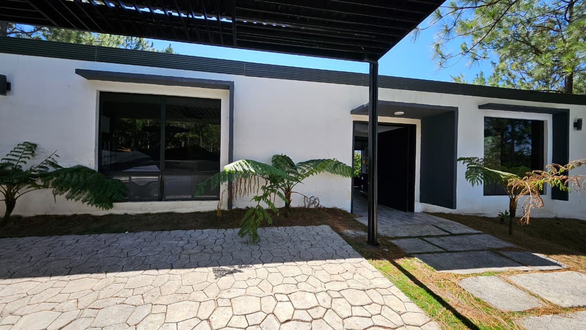 Preciosa Casa En Venta En El Cerinal, Laguna El Pino