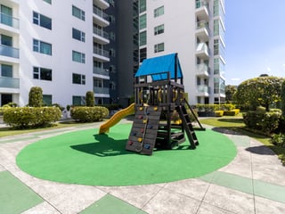 Vendo Apartamento en Edificio Condado La Villa, Zona 14 - 2
