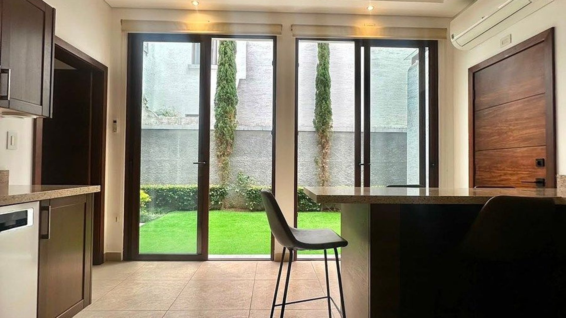 Casa en Renta – Nova Cayalá, Zona 16